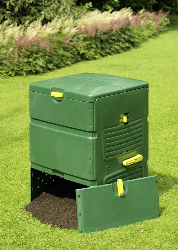 8590594_004V-tif.jpg Aeroplus 6000 3-Stage Compost Bin