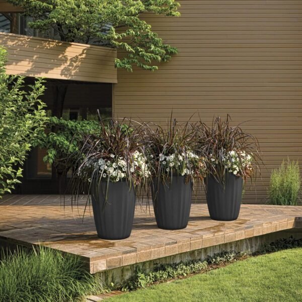 8614595_05V.jpg Pleat Planters